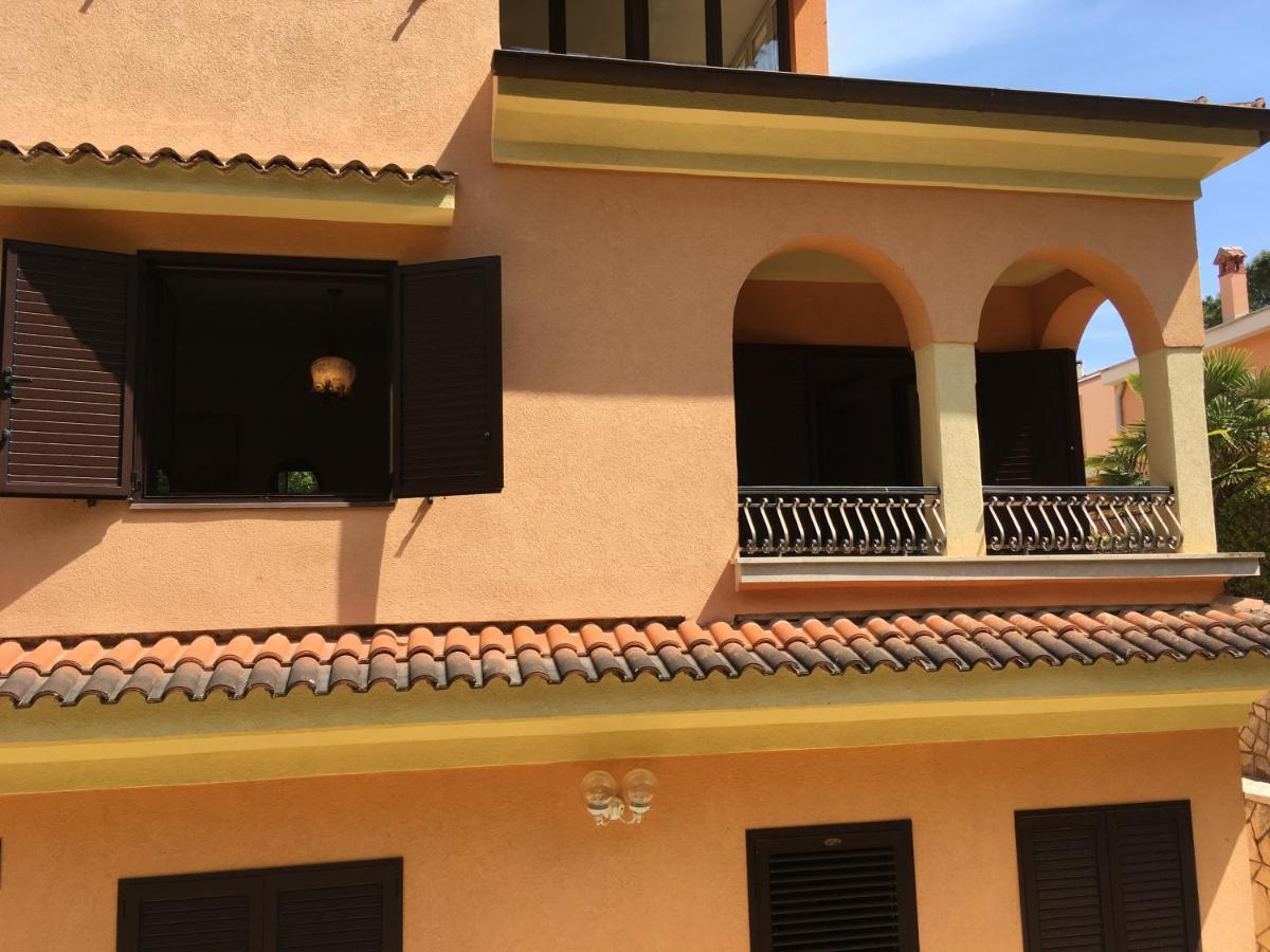 Oriana Apartment *